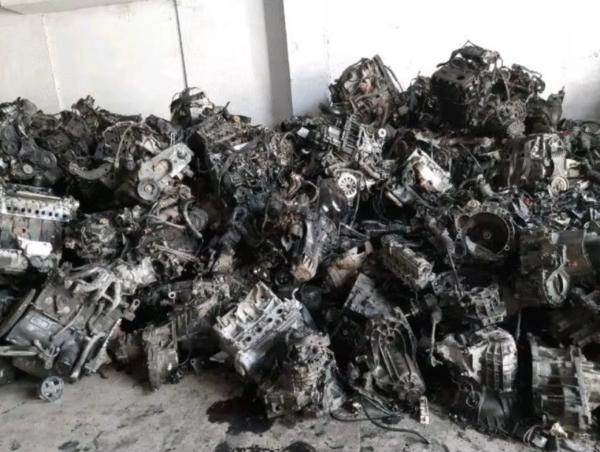 Aluminum Tense and Engine Block Car Scrap - Image 3